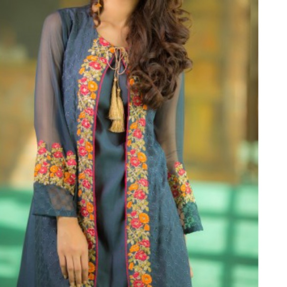 Shirt with Inner, very stylish! Worn once